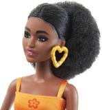 Mattel Barbie göndör fekete hajjal