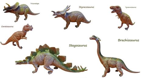 Dinoszauruszok különböző fajtái 35cm